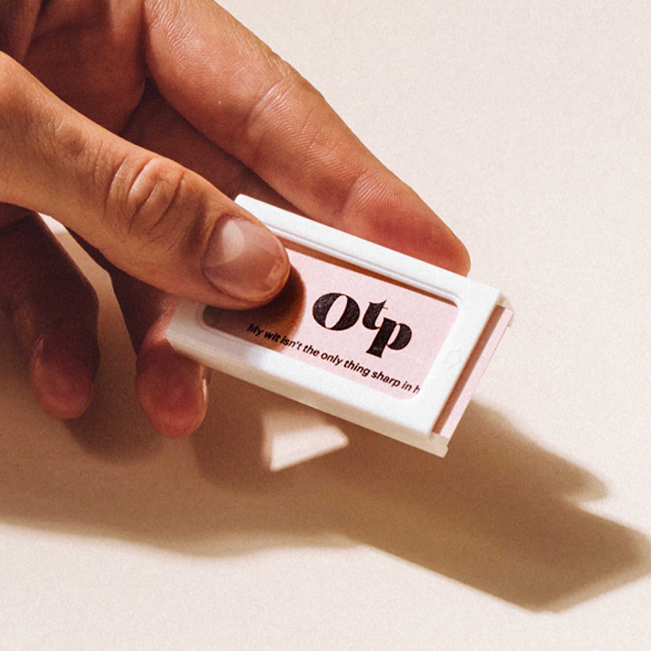 THE SINGLE Safety Razor Blade Refills | Oui the People